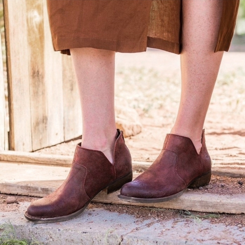 New! BORN Kerri Ankle Booties US 6.5 Distressed Cut-Out Heeled Western Boots
